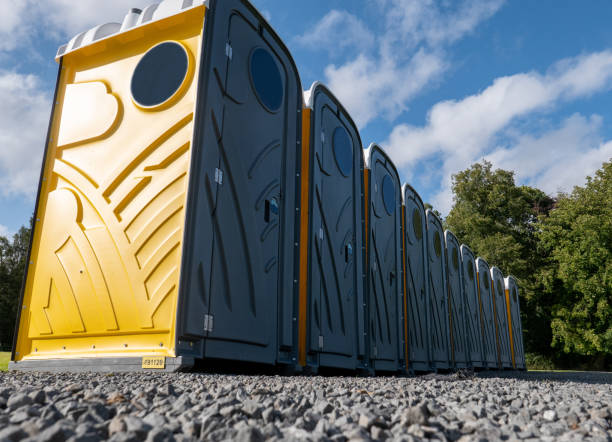 Best VIP or Luxury Restroom Trailers  in Cuero, TX